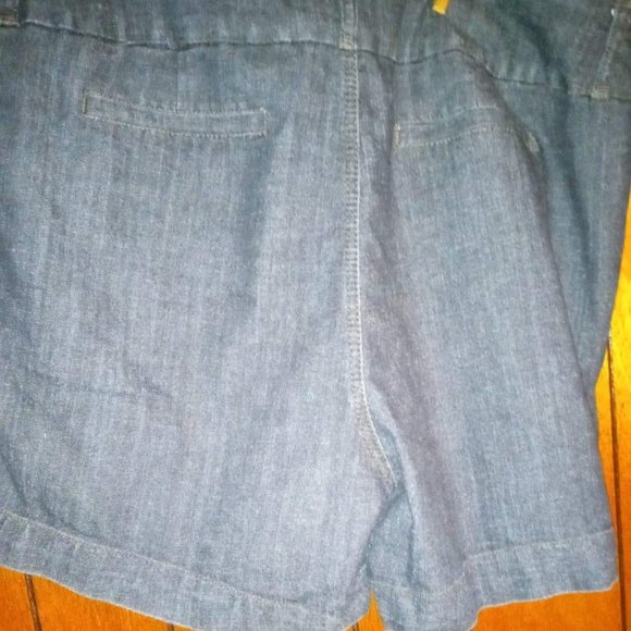 one 5 one Pants - One 5 One Brand Denim size 20w Shorts!!